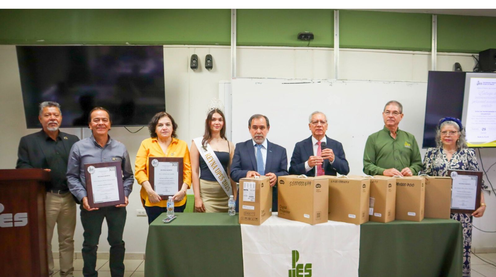 DOCENTES EMÉRITOS DE LA UNIDAD MAZATLÁN
